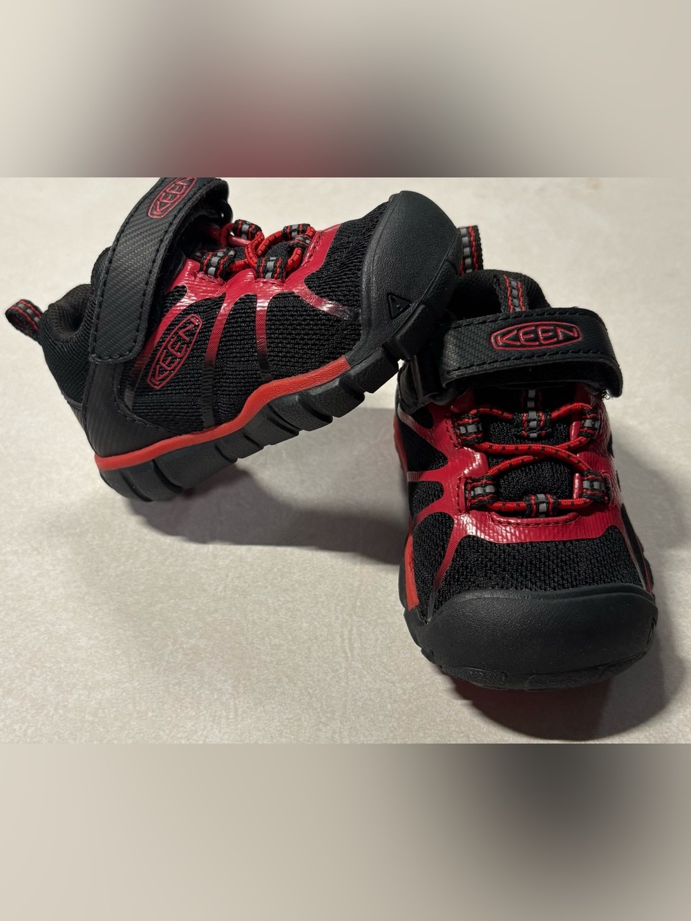 Keen Kids Black and Red Sport Sandals with Hook-and-Loop Strap